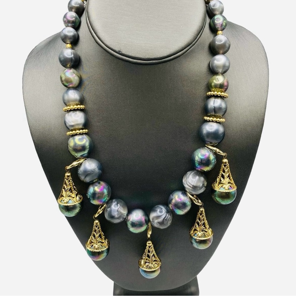 Vintage Iridescent Silver Grey Lucite Drop Necklace